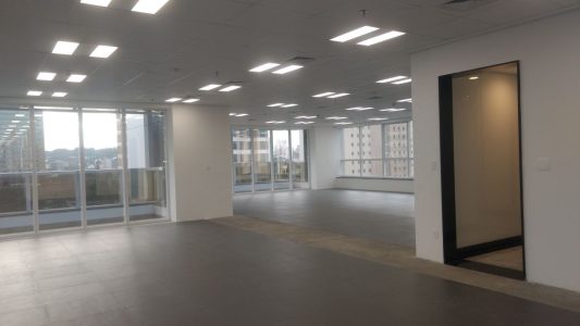 Andar Corporativo Venda ou Locação no Itaim Bibi com 724 m²