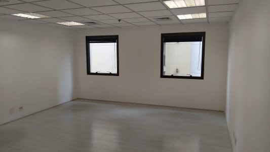Excelente conjunto comercial para locação com 135 m²